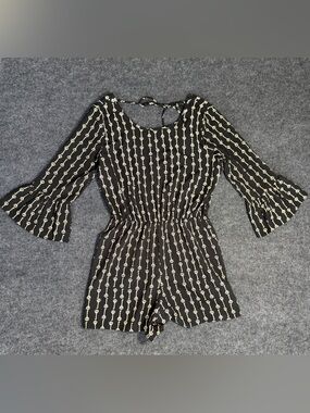 Millibon U.S.A. Black Skeleton Key Print Bell Sleeve Romper Size L